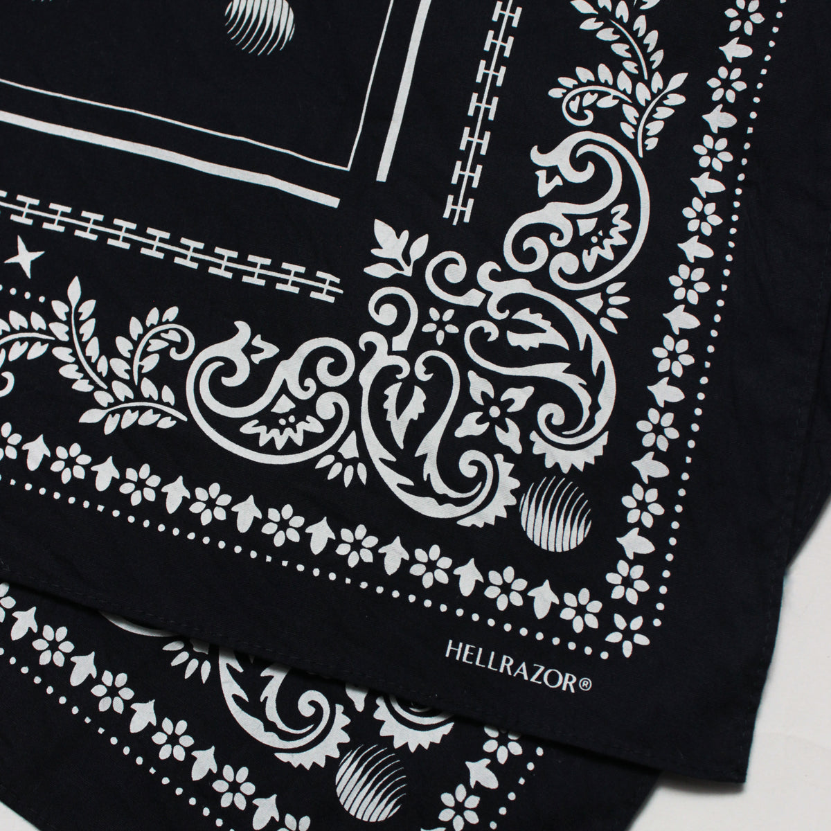 LEAF PAISLEY BANDANA - NAVY BLUE – Hellrazor Online